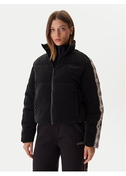 Guess Kurtka zimowa V5BL11 WGYC2 Czarny Regular Fit ze sklepu MODIVO w kategorii Kurtki damskie - zdjęcie 187913003