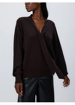 Reserved - Sweter z ozdobnym wiązaniem - brązowy ze sklepu Reserved w kategorii Swetry damskie - zdjęcie 187913294