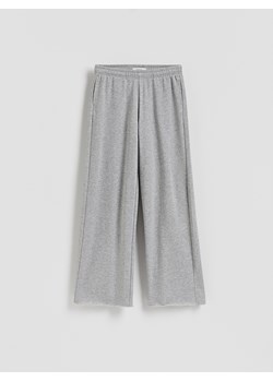 Reserved - Spodnie dresowe z szerokimi nogawkami - jasnoszary ze sklepu Reserved w kategorii Spodnie damskie - zdjęcie 187914932