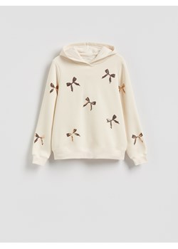 Reserved - Bluza ze świątecznym motywem - złamana biel ze sklepu Reserved w kategorii Bluzy damskie - zdjęcie 187915131