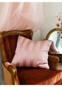 Sinsay - Satynowa poduszka w żakardowe pasy - czerwony ze sklepu Sinsay w kategorii Poduszki dekoracyjne - zdjęcie 187917460