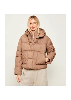 GUESS Kurtka NEW DAISY | Regular Fit ze sklepu Gomez Fashion Store w kategorii Kurtki damskie - zdjęcie 187922423