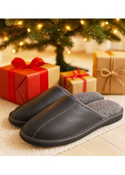 Skórzane kapcie męskie z wełną Szare /D8-1 18467 S197/ ze sklepu Pantofelek24.pl w kategorii Kapcie męskie - zdjęcie 187922520