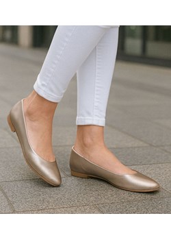 Złote baleriny damskie gładkie /i6-1 18625 W55/ ze sklepu Pantofelek24.pl w kategorii Balerinki - zdjęcie 187926844