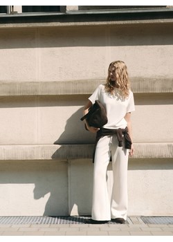 Reserved - Spodnie z szeroką nogawką - beżowy ze sklepu Reserved w kategorii Spodnie damskie - zdjęcie 187927102