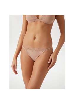 Guess Underwear  Stringi EVELINE ze sklepu Gomez Fashion Store w kategorii Majtki damskie - zdjęcie 187930663