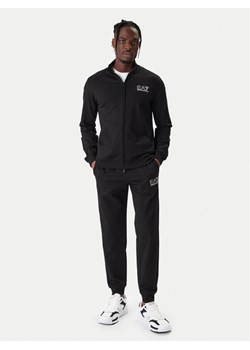 EA7 Emporio Armani Dres 7M001318 AF13512 UC001 Czarny Regular Fit ze sklepu MODIVO w kategorii Dresy męskie - zdjęcie 187934101