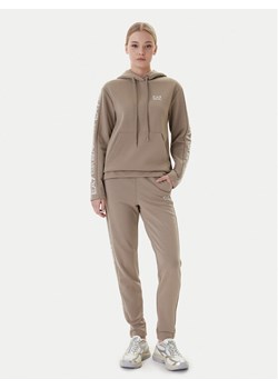 EA7 Emporio Armani Dres 7W000116 AF10443 U6167 Beżowy Regular Fit ze sklepu MODIVO w kategorii Dresy damskie - zdjęcie 187934232