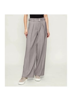 Patrizia Pepe Spodnie | Relaxed fit ze sklepu Gomez Fashion Store w kategorii Spodnie damskie - zdjęcie 187942214
