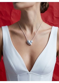 Sinsay - Naszyjnik z zawieszką w kształcie serca - srebrny ze sklepu Sinsay w kategorii Naszyjniki męskie - zdjęcie 187943123