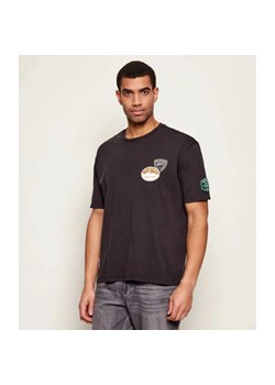 GUESS T-shirt IN THE WOODS | Relaxed fit ze sklepu Gomez Fashion Store w kategorii T-shirty męskie - zdjęcie 187944212