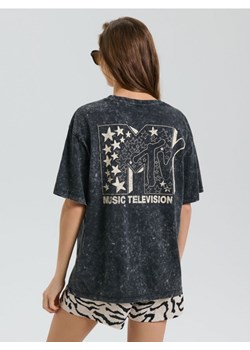 Sinsay - Koszulka z nadrukiem na plecach MTV - szary ze sklepu Sinsay w kategorii Bluzki damskie - zdjęcie 187948574