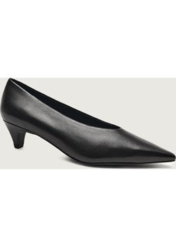 Marc Cain Skórzane czółenka na słupku ze sklepu Gomez Fashion Store w kategorii Czółenka - zdjęcie 187949422