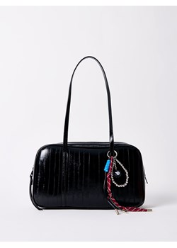 Mohito - Torebka z brelokiem - czarny ze sklepu Mohito w kategorii Torebki bagietki - zdjęcie 187950141