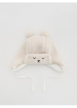 Reserved - Pluszowa czapka z uszami - złamana biel ze sklepu Reserved w kategorii Czapki dziecięce - zdjęcie 187950993