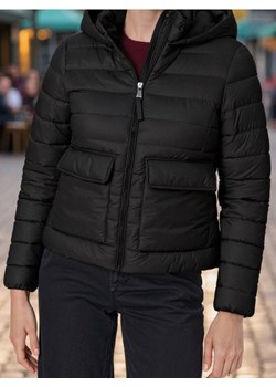 Sinsay - Pikowana kurtka z ociepleniem - czarny ze sklepu Sinsay w kategorii Kurtki damskie - zdjęcie 187952153
