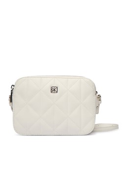 Torebka Calvin Klein Quilted Camera Bag LV04F3328G Biały ze sklepu eobuwie.pl w kategorii Listonoszki - zdjęcie 187952504