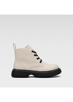 Trzewiki Jenny Fairy WS5891-01 ze sklepu ccc.eu w kategorii Workery damskie - zdjęcie 187957234