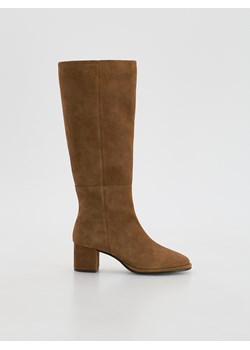 Reserved - Zamszowe kozaki na obcasie - brązowy ze sklepu Reserved w kategorii Kozaki damskie - zdjęcie 187959224