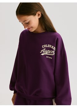 Reserved - Bawełniana koszulka z nadrukiem - ciemnofioletowy ze sklepu Reserved w kategorii Bluzki dziewczęce - zdjęcie 187967583