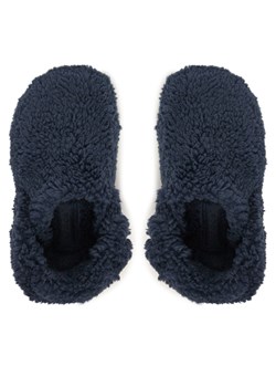 Kapcie Crocs Toddler Classic Cozzzy Slipper 210857 Granatowy ze sklepu eobuwie.pl w kategorii Kapcie dziecięce - zdjęcie 187970764