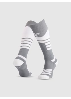 Damskie skarpety narciarskie 4F 4FWAW25UFSOF232 - szare ze sklepu Sportstylestory.com w kategorii Skarpetki damskie - zdjęcie 187972880