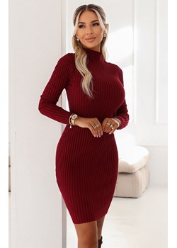 Elegancka dopasowana sukienka sweterkowa z golfem bordowa 652-1, Kolor bordowy, Rozmiar one size, NUMOCO BASIC ze sklepu Primodo w kategorii Sukienki - zdjęcie 187974653