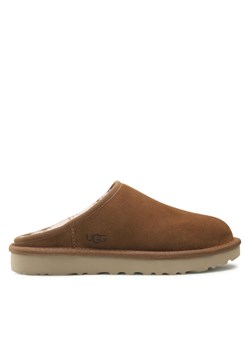 Kapcie Ugg M Classic Slip-On 1129290 Brązowy ze sklepu eobuwie.pl w kategorii Kapcie męskie - zdjęcie 187975350