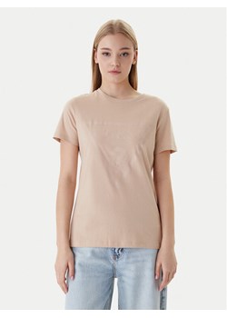 Guess T-Shirt V2YI07 K8HM0 Beżowy Regular Fit ze sklepu MODIVO w kategorii Bluzki damskie - zdjęcie 187978811