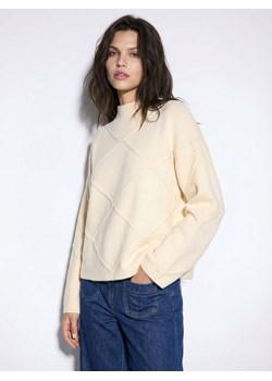 Mohito - Kremowy sweter z golfem - kremowy ze sklepu Mohito w kategorii Swetry damskie - zdjęcie 187981803