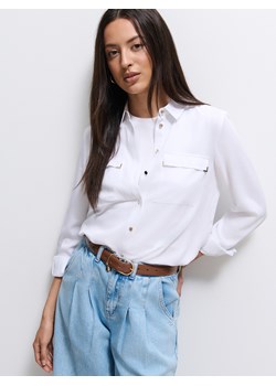 Mohito - Wiskozowa biała koszula - biały ze sklepu Mohito w kategorii Koszule damskie - zdjęcie 187982060