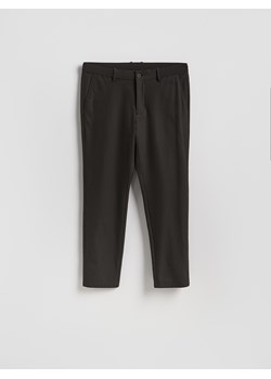 Reserved - Spodnie chino slim fit - ciemnobrązowy ze sklepu Reserved w kategorii Spodnie męskie - zdjęcie 187983230