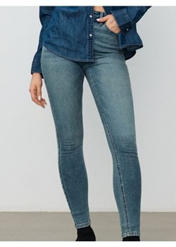 Sinsay - Spodnie jeansowe skinny - niebieski ze sklepu Sinsay w kategorii Spodnie damskie - zdjęcie 187984540