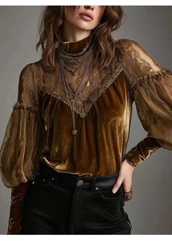 Aksamitna koszula damska z koronkowymi elementami - Brązowy S ze sklepu Intimica.pl w kategorii Koszule damskie - zdjęcie 187987111