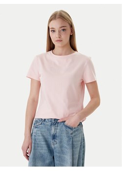 Guess T-Shirt V3BI11 J1314 Różowy Regular Fit ze sklepu MODIVO w kategorii Bluzki damskie - zdjęcie 187989172