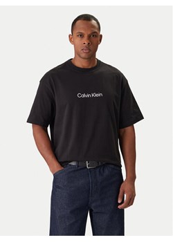 Calvin Klein T-Shirt LV040HM228 Czarny Relaxed Fit ze sklepu MODIVO w kategorii T-shirty męskie - zdjęcie 187989222