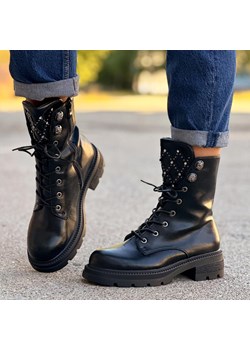 Czarne botki damskie na traperze M.Daszyński 2221-21 ze sklepu suzana.pl w kategorii Workery damskie - zdjęcie 187990402