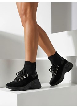 Royalfashion Czarne sneakersy damskie z ociepleniem Aleppo ze sklepu royalfashion.pl w kategorii Śniegowce damskie - zdjęcie 187990794