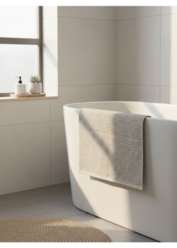 Sinsay - Bawełniany jednolity ręcznik - beżowy ze sklepu Sinsay w kategorii Ręczniki - zdjęcie 187992192