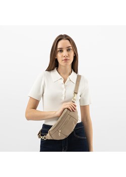 Wojas Beżowa Skórzana Torebka Typu Nerka ze sklepu Wojas w kategorii Nerki - zdjęcie 187995682