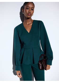 Mohito - Zielona bluzka z falbaną - ciemny zielony ze sklepu Mohito w kategorii Bluzki damskie - zdjęcie 187996914