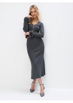 Mohito - Dzianinowa spódnica midi - szary ze sklepu Mohito w kategorii Spódnice - zdjęcie 187999013