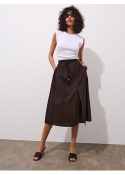 Mohito - Bawełniana czekoladowa spódnica midi - ciemnobrązowy ze sklepu Mohito w kategorii Spódnice - zdjęcie 187999153