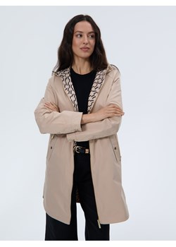 Mohito - Dwustronna kurtka parka z kapturem - beżowy ze sklepu Mohito w kategorii Parki damskie - zdjęcie 187999362