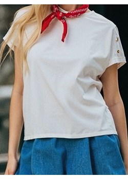 Sinsay - Bluzka z ozdobnymi guzikami - kremowy ze sklepu Sinsay w kategorii Bluzki damskie - zdjęcie 187999794