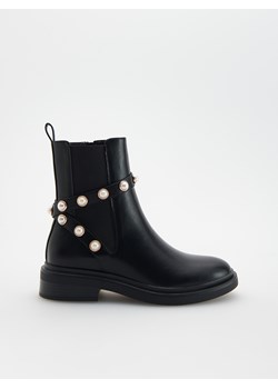 Reserved - Botki z ozdobnymi perłami - czarny ze sklepu Reserved w kategorii Botki - zdjęcie 188001131