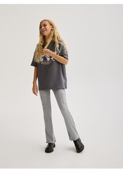 Reserved - Spodnie z kieszeniami cargo - jasnoszary ze sklepu Reserved w kategorii Spodnie dziewczęce - zdjęcie 188001372