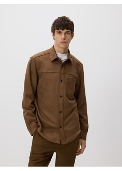 Reserved - Koszula regular z imitacji zamszu - brązowy ze sklepu Reserved w kategorii Koszule męskie - zdjęcie 188001394