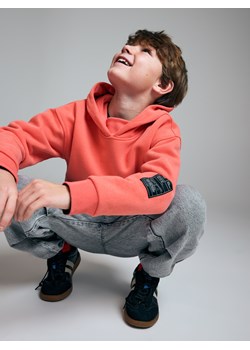 Reserved - Bawełniana bluza z kapturem - koralowy ze sklepu Reserved w kategorii Bluzy chłopięce - zdjęcie 188002873