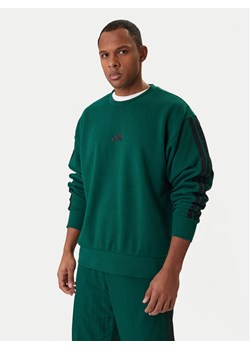 adidas Bluza Essentials 3-Stripes JE6306 Zielony Regular Fit ze sklepu MODIVO w kategorii Bluzy męskie - zdjęcie 188007782